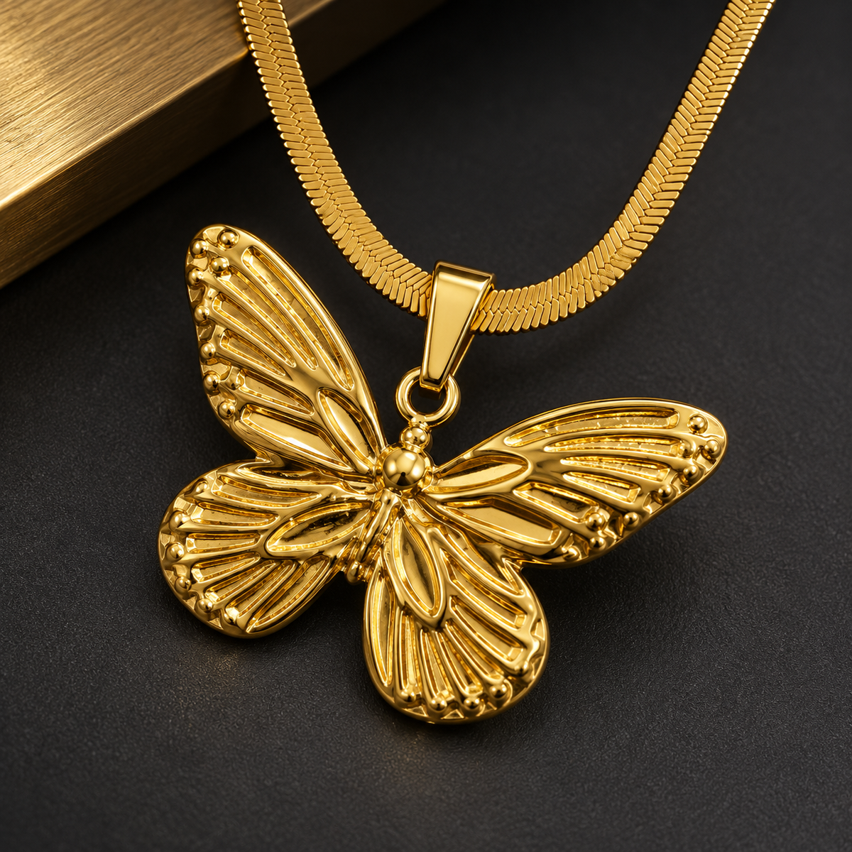 Conjunto Colar e Brincos Borboleta Dourada