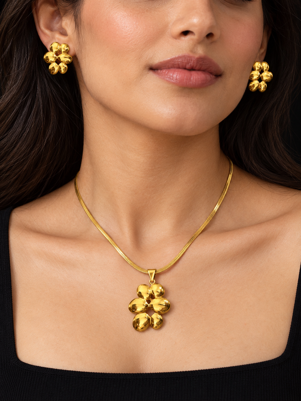 Conjunto Colar e Brincos Flor Dourada