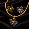 Conjunto Floral Preto e Dourado com Colar e Brincos