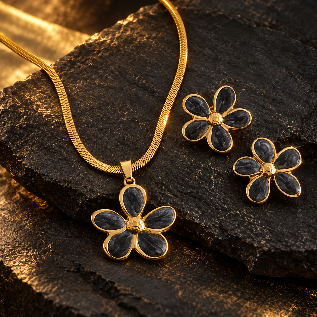 Conjunto Floral Preto e Dourado com Colar e Brincos
