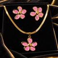 Conjunto Floral Vermelho e Rosa com Colar e Brincos