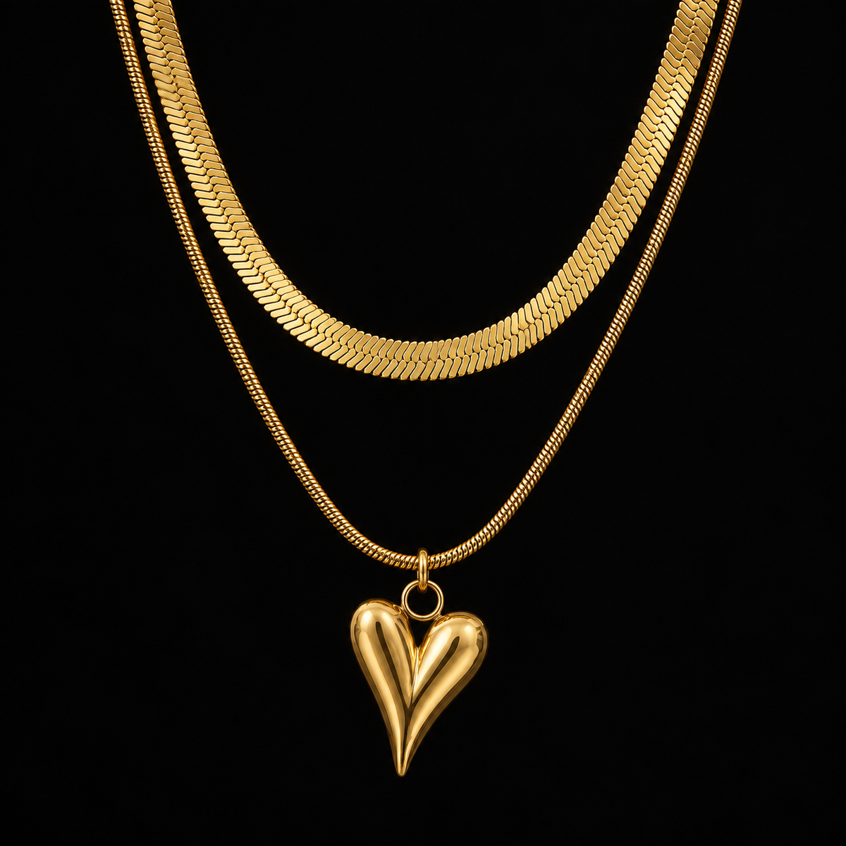 Colar Duplo Dourado com Coração Escultural