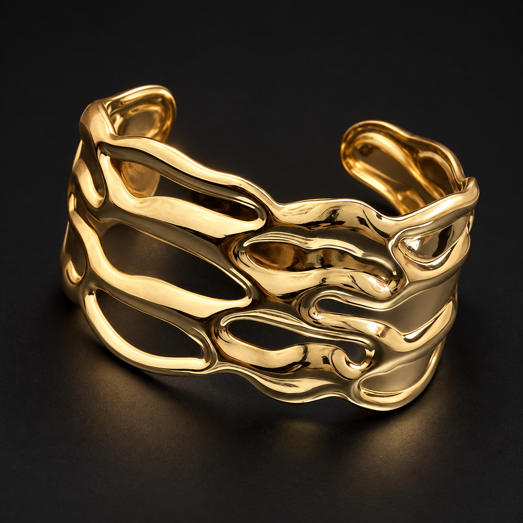 Pulseira Rígida Dourada Aberta com Design Orgânico